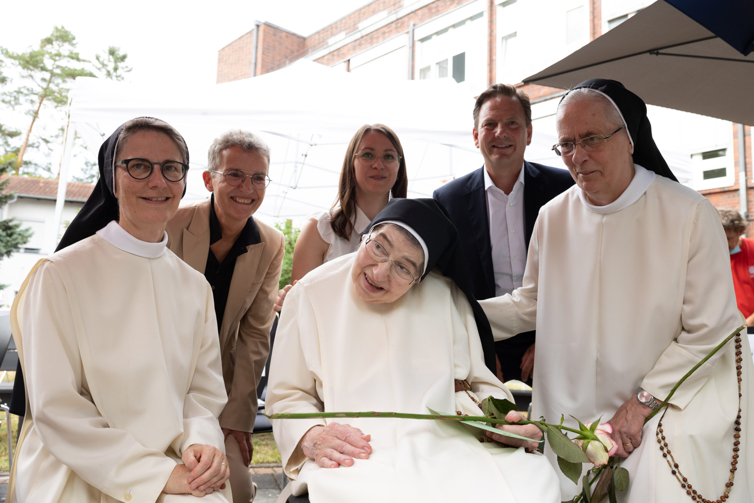 Sie bleiben in unseren Herzen.